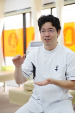 yasuomiyawaki.jpg